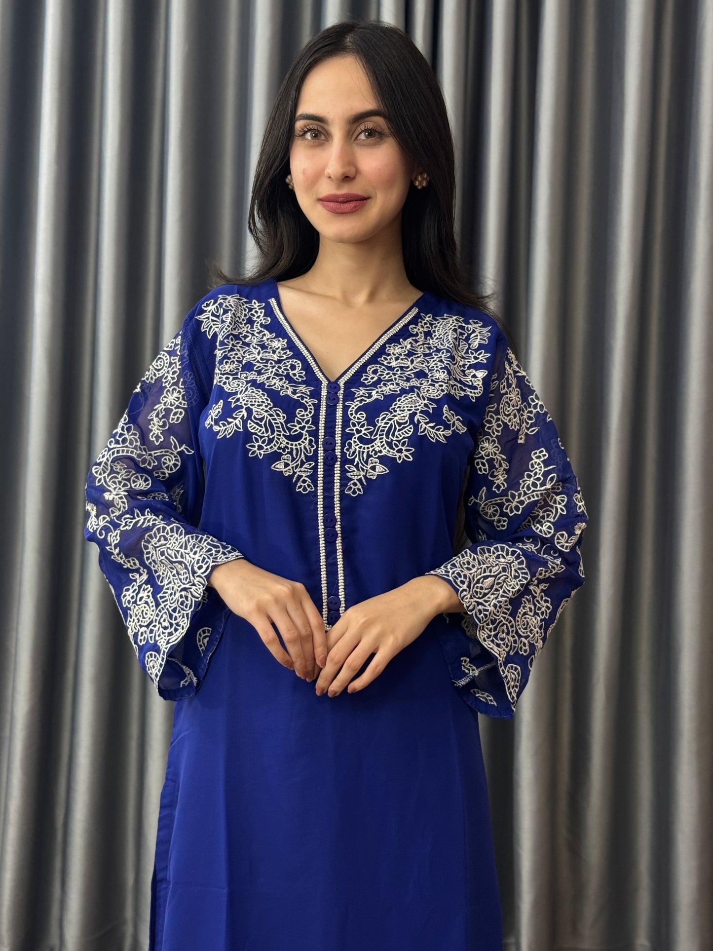 Embroidered Soft Jorjet Pakitani Set in [Royal blue]