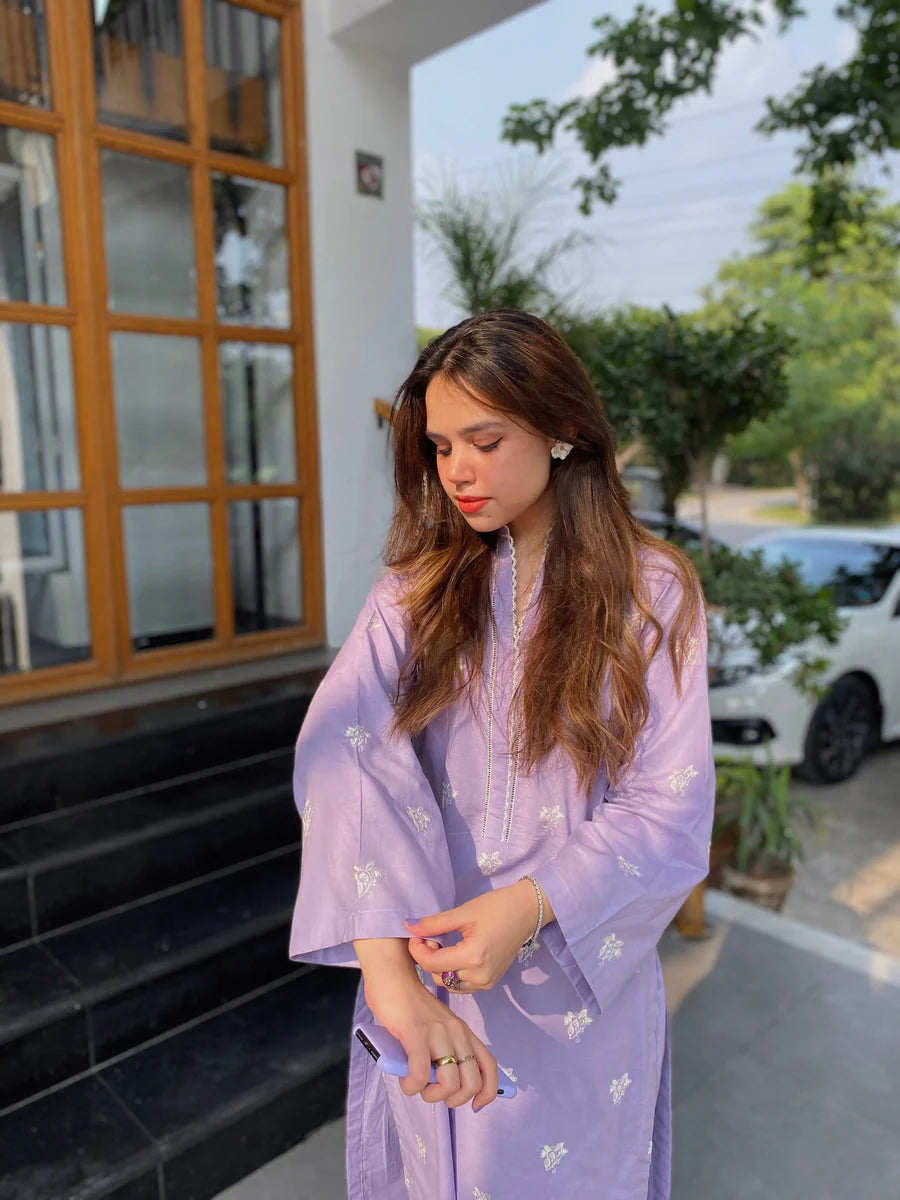 Embroidered Soft Cotton Pakitani Set in [Lilac]
